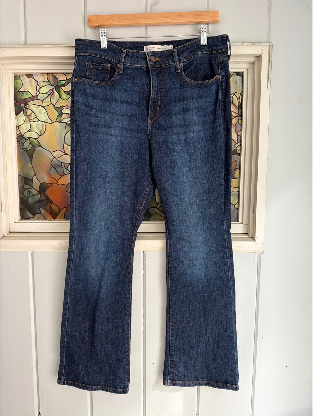 Levi Strauss Signature Mid Rise Bootcut dark wash Jeans Size 14